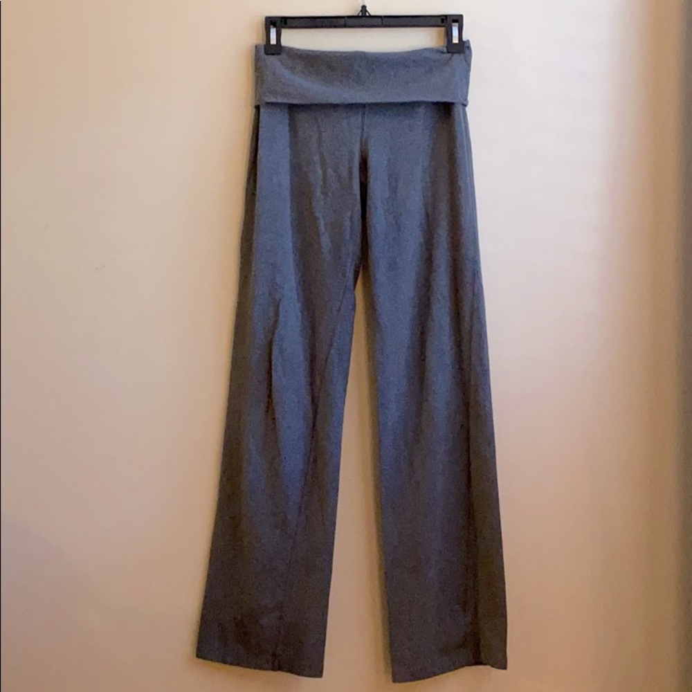 ❤️ FREE ! Gap Body Yoga Pants